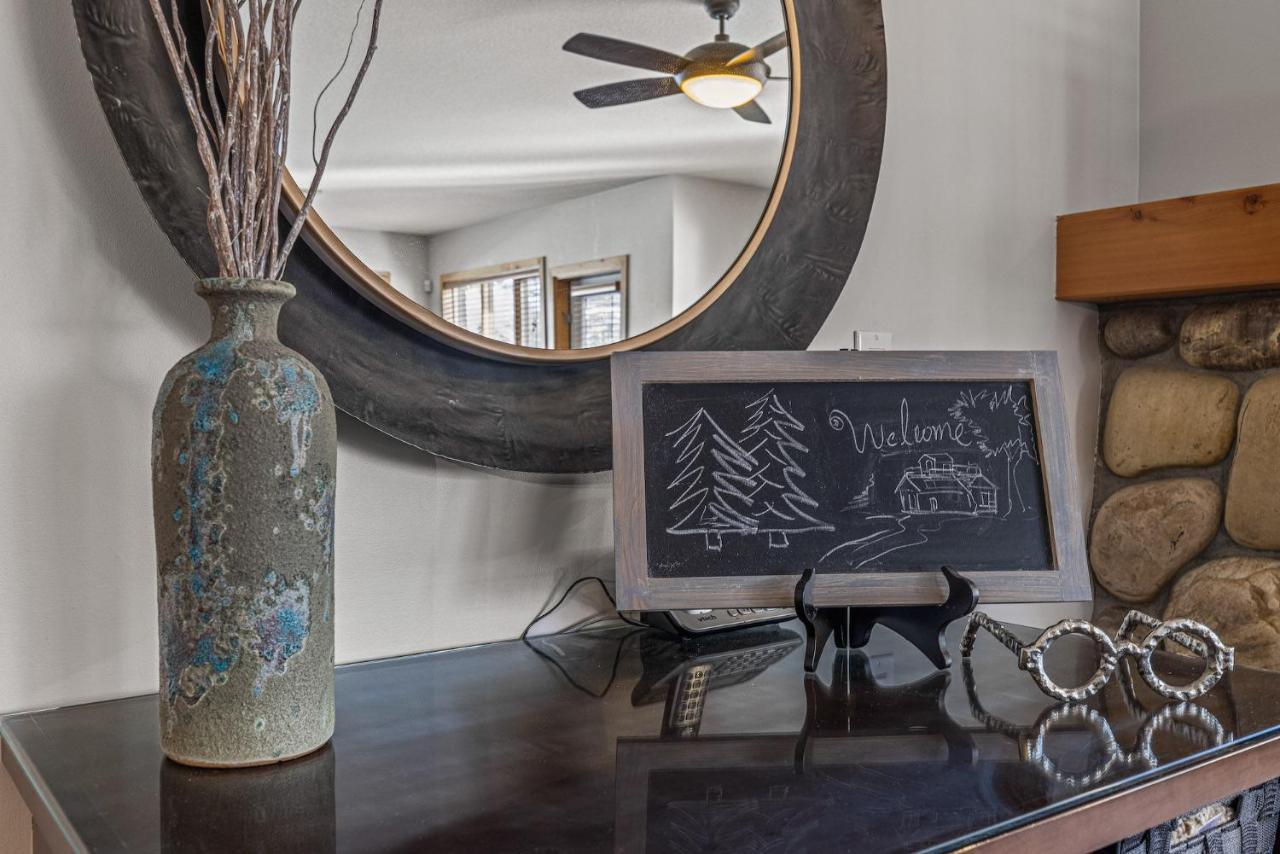 3 Bedroom Condo By Canadian Rockies Vacation Rentals Canmore Buitenkant foto