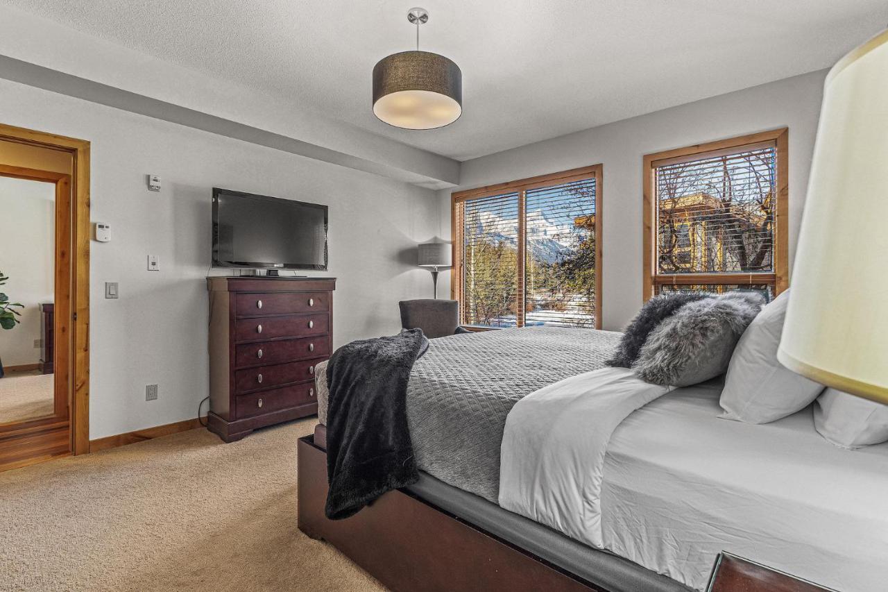 3 Bedroom Condo By Canadian Rockies Vacation Rentals Canmore Buitenkant foto